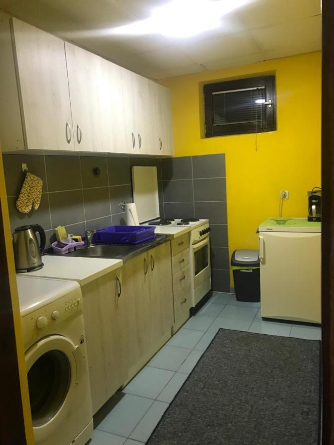Nis Apartman Exterior photo